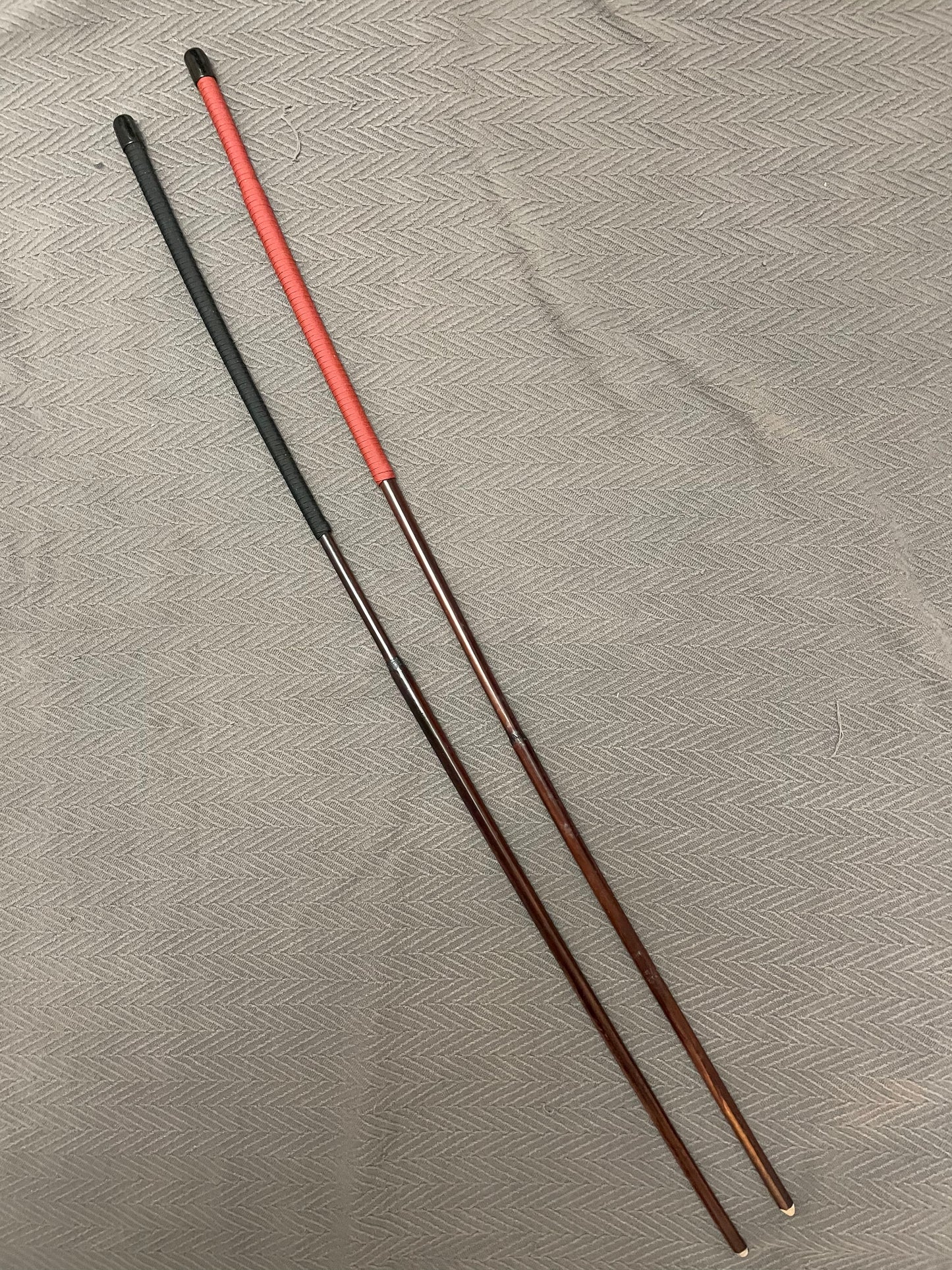The Scorpion - Long and Whippy Natural Dragon Rattan Cane / School Cane / Punishment Cane - 105 cms L & 8 - 9 mm Diameter - 14" BLACK/RED Paracord Handles