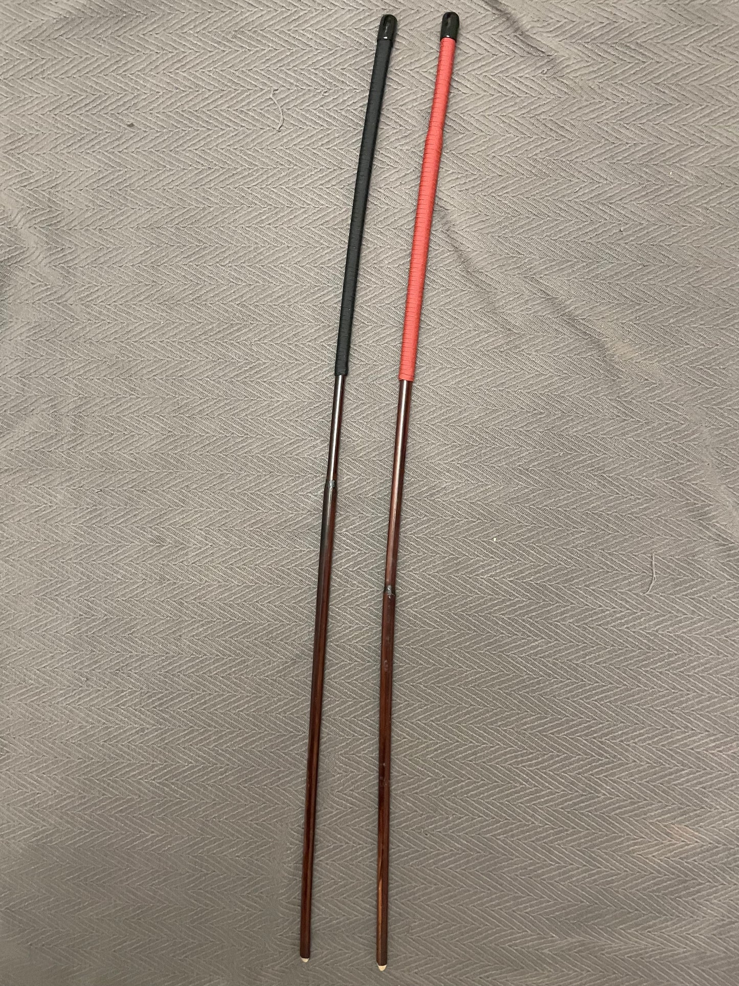 The Scorpion - Long and Whippy Natural Dragon Rattan Cane / School Cane / Punishment Cane - 105 cms L & 8 - 9 mm Diameter - 14" BLACK/RED Paracord Handles