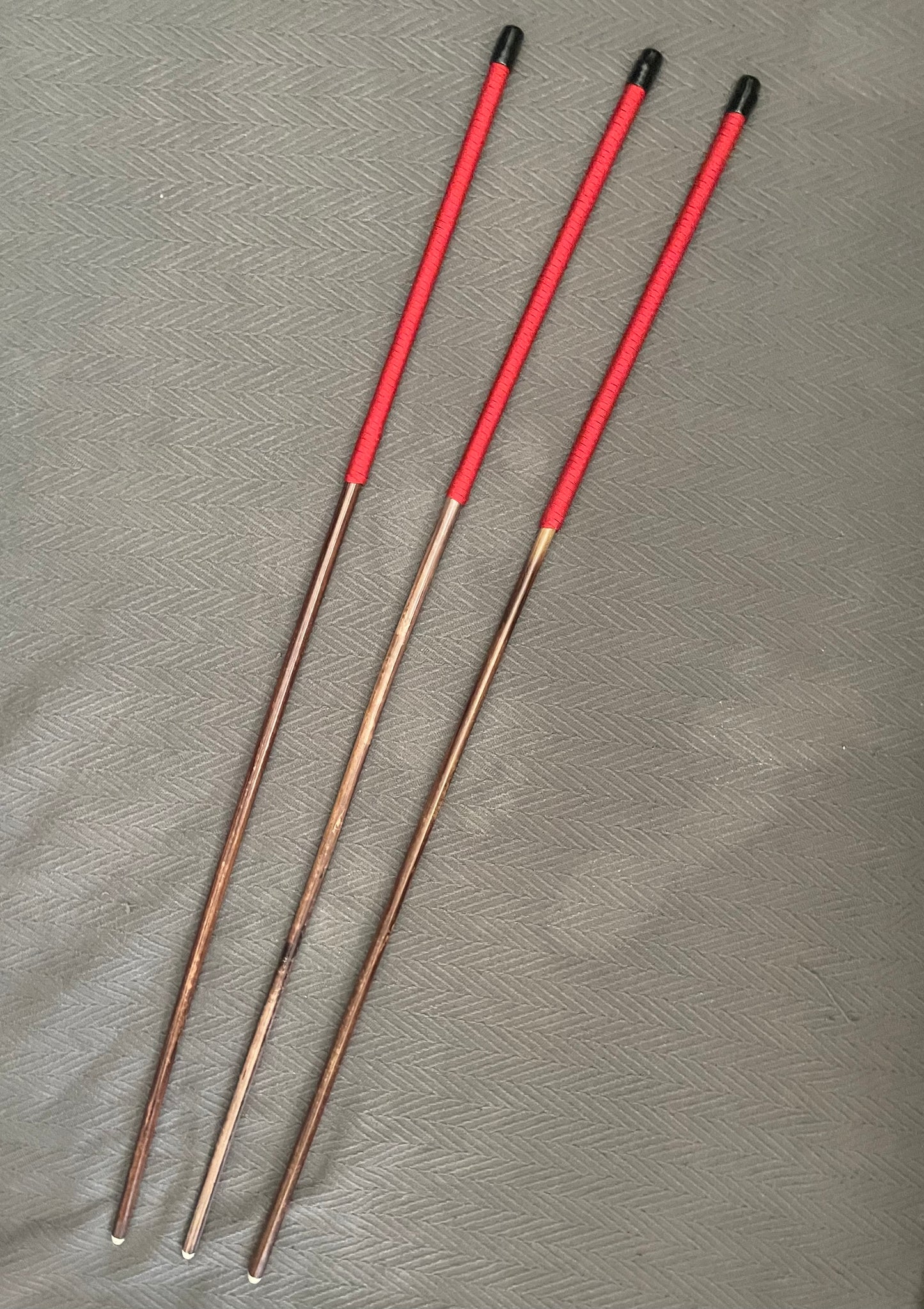 No Knot Smoked Dragon Canes Set of 3 / Knotless Smoked Dragon Canes / Ultimate Canes - NO KNOT PRO SET - 90 - 92 cms Length - 12" BLACK Kangaroo Leather OR RED / BLACK Paracord Handles